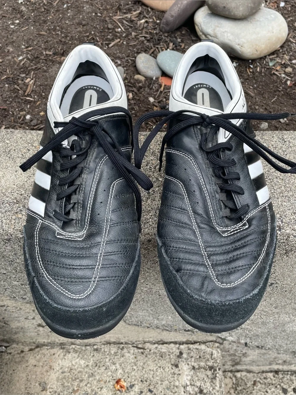 Adidas adiCore II TRX TF Turf 2009 leather indoor soccer shoes men’s US 10.5